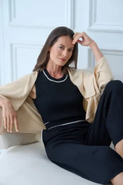 Adrianna Papell S'Hug®*Slim S'Hug® With Hidden Tunnel Sleeves In